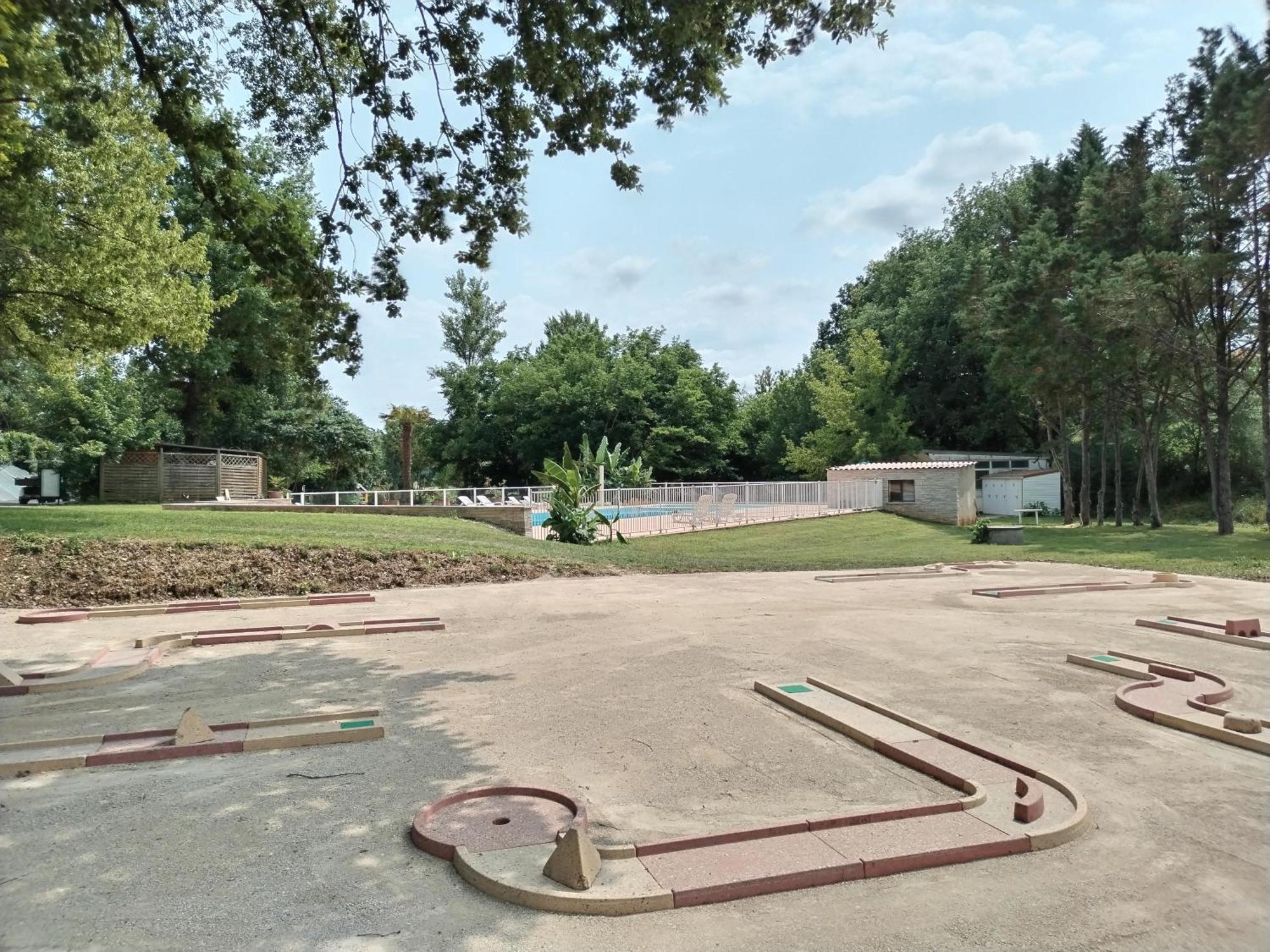 Camping Nature Le Valenty Mobil-Home-Dordogne Panoramique Clim Piscine Soturac Bagian luar foto