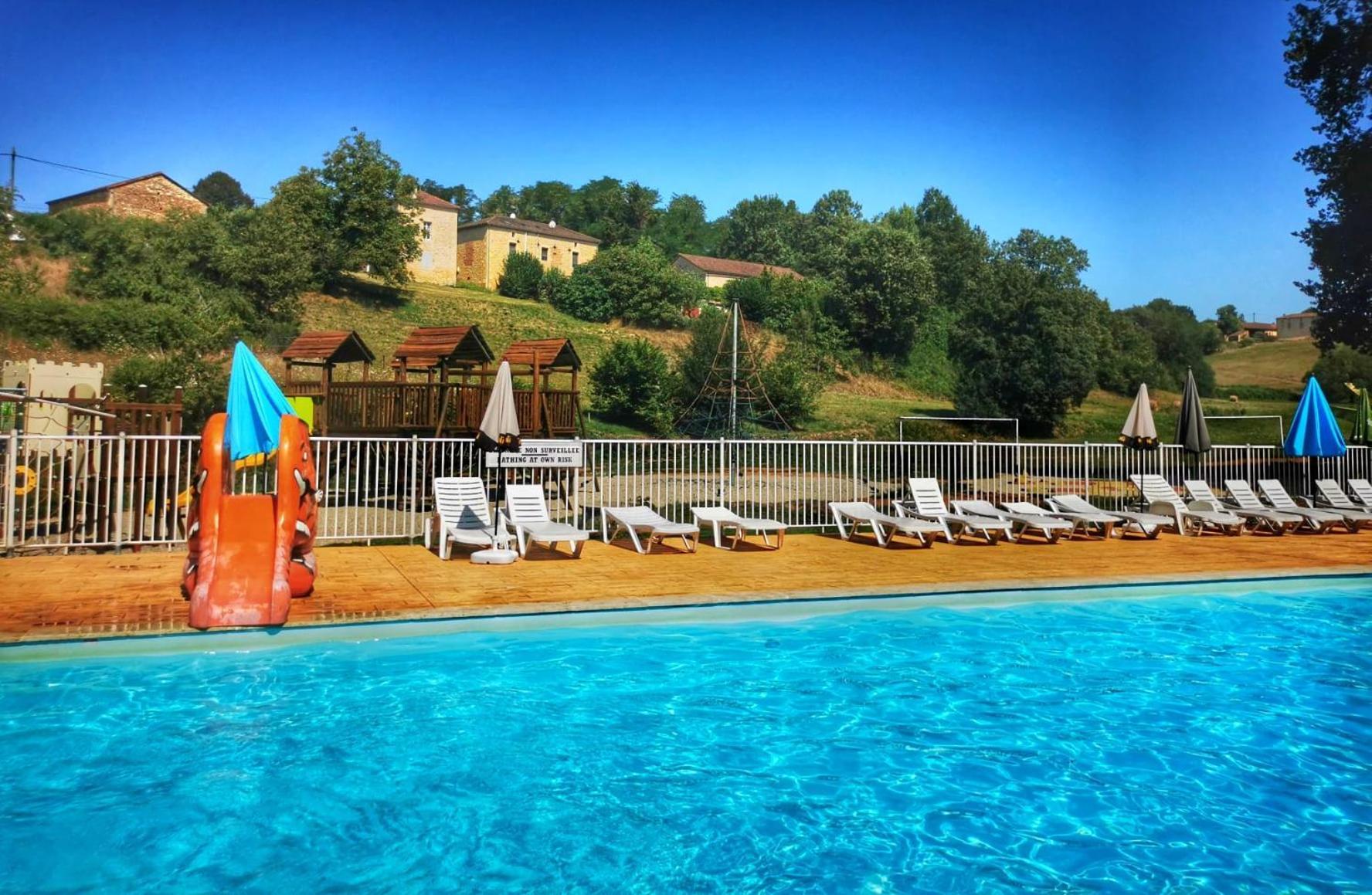 Camping Nature Le Valenty Mobil-Home-Dordogne Panoramique Clim Piscine Soturac Bagian luar foto
